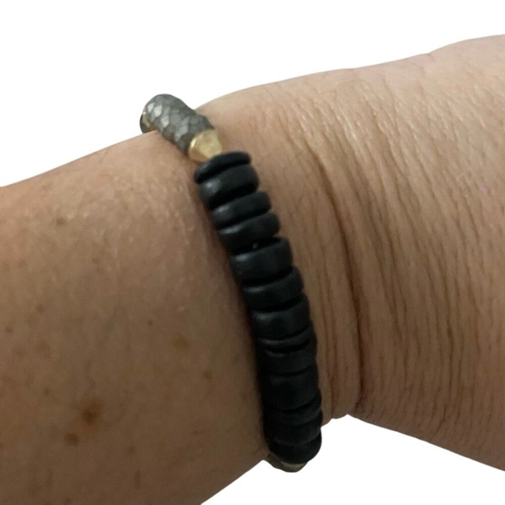 Dark wood bead and quartz bracelet